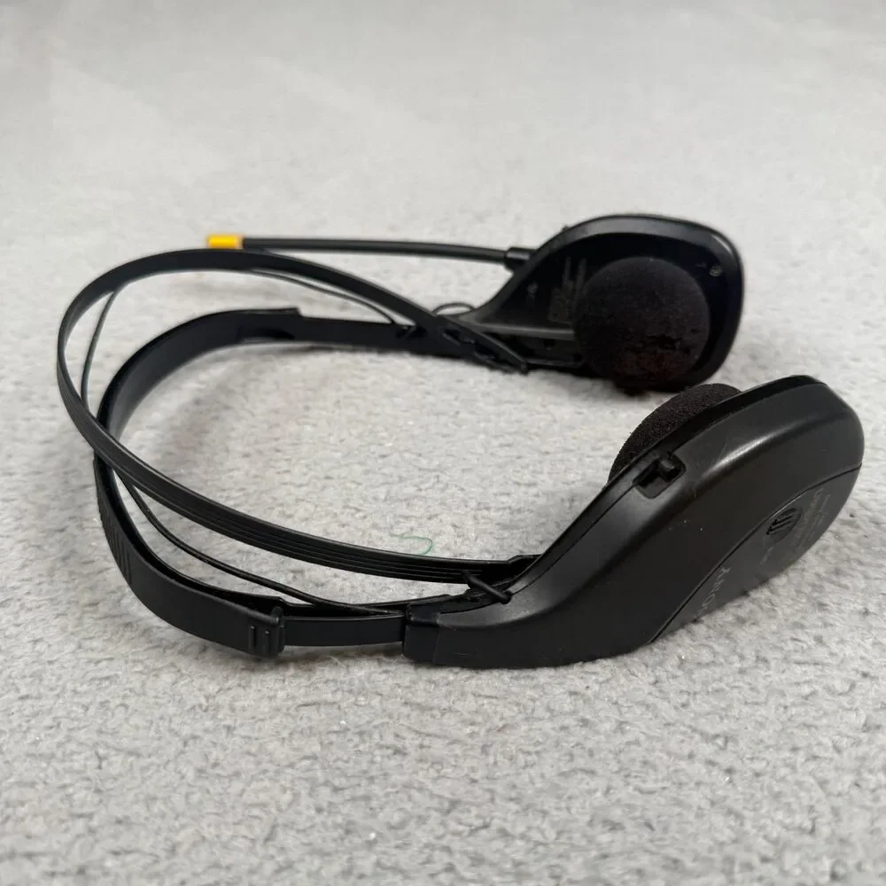 Sony Walkman SRF-HM22 FM AM Radio Headset PLL Synthesized Tested
